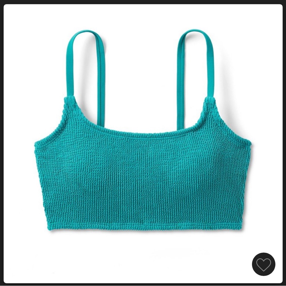 Woman’s pucker texture, square neck top only